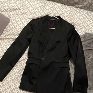 Tahari size 10 black satin blazer